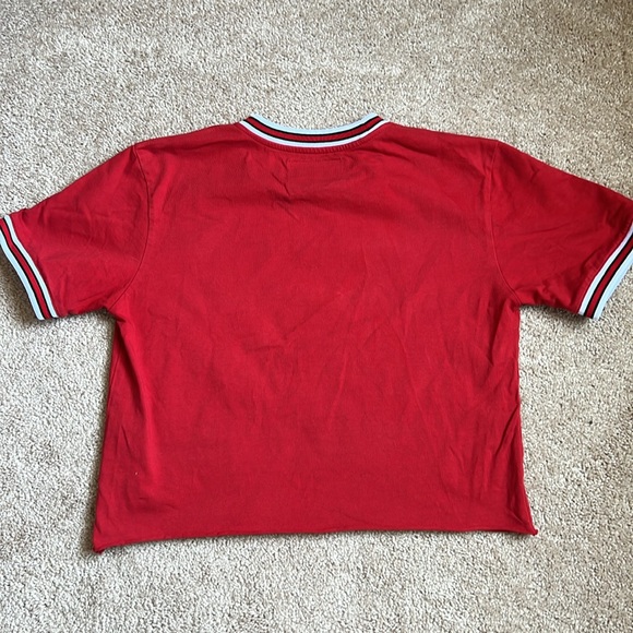 Chnge Red Short Sleeve Cropped Top   Size Medium - Picture 5 of 8